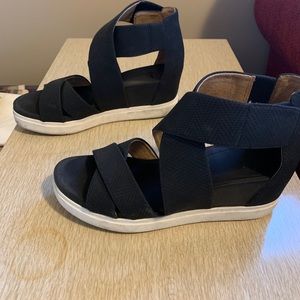 Dr. Scholls wedge sandals